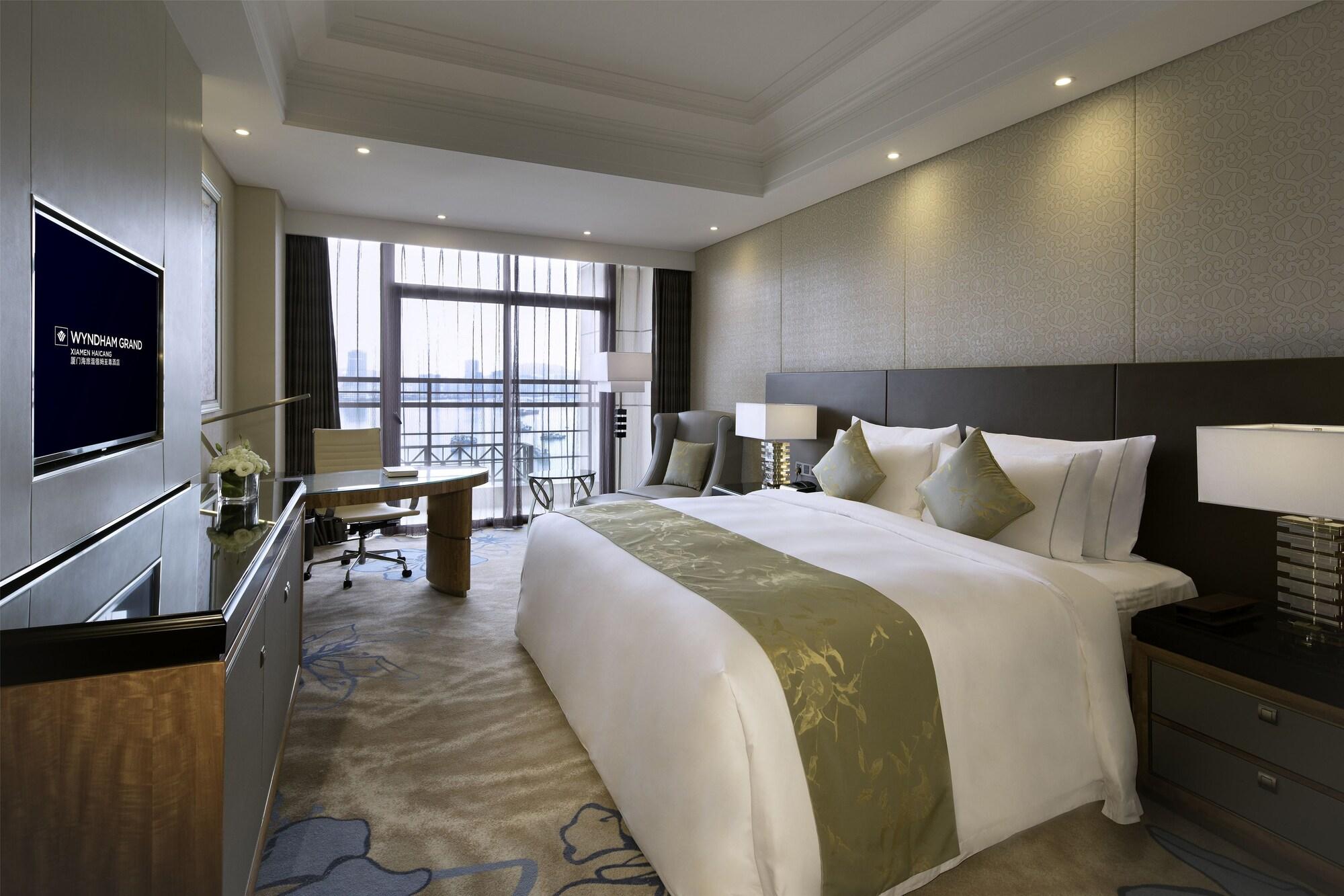 Wyndham Grand Xiamen Haicang Екстериор снимка