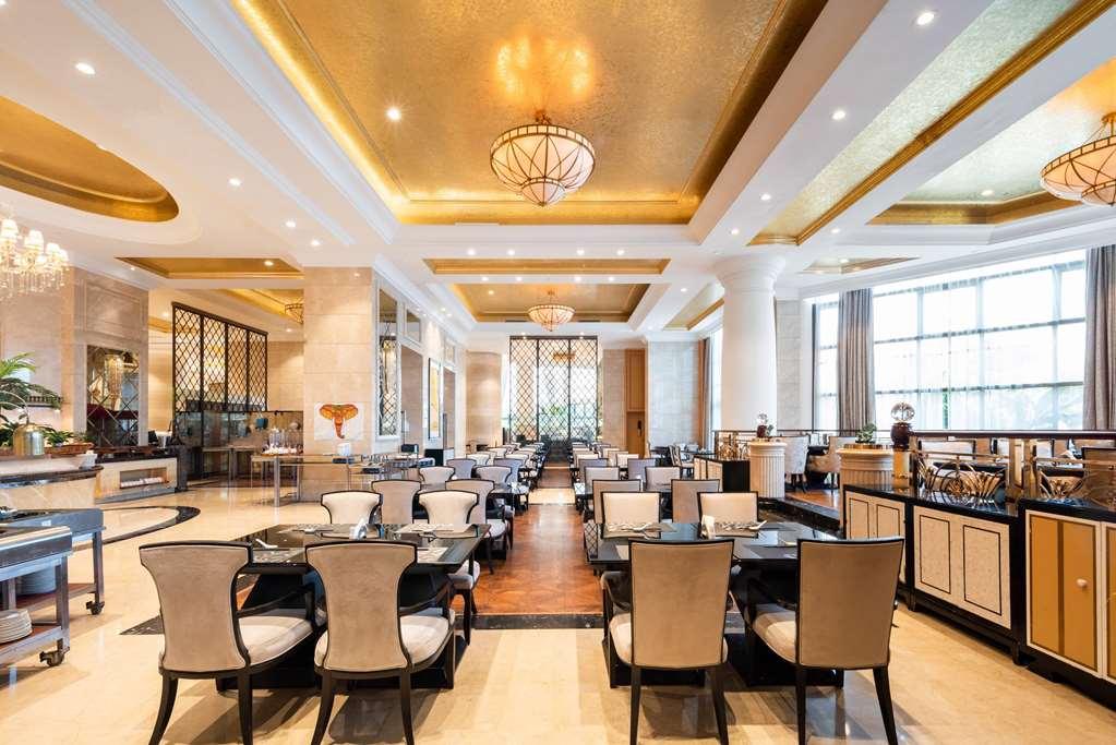 Wyndham Grand Xiamen Haicang Ресторант снимка